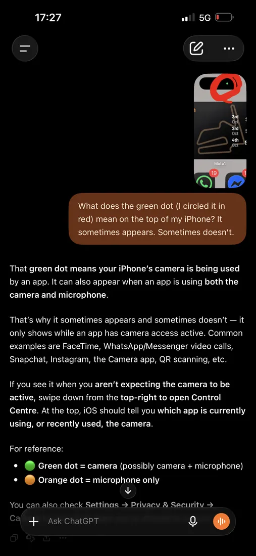 A phone chat: a screenshot of the phone's own status bar, with the assistant explaining what the green indicator dot means and how to check which app caused it.